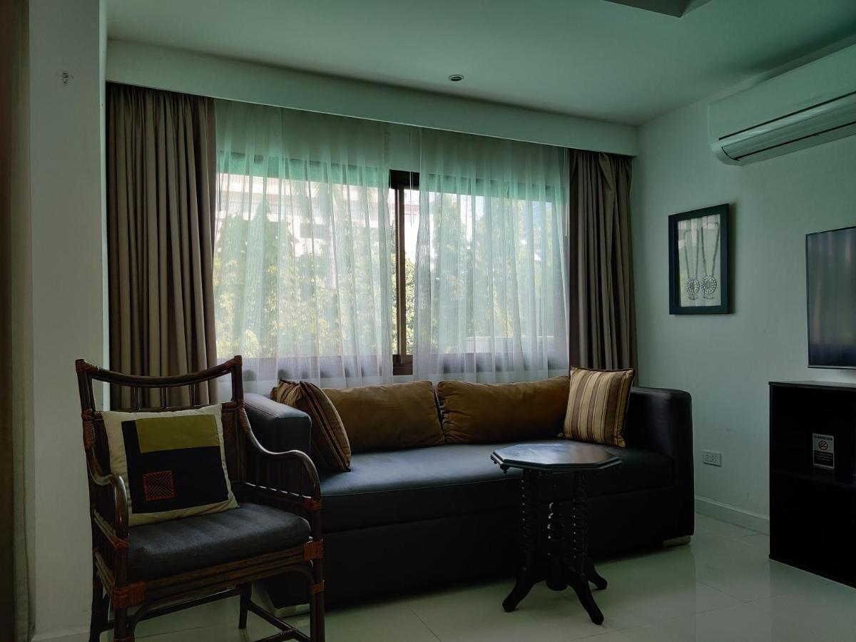 Check In Saladaeng (Adults Only) Hotel Bangkok Exterior photo